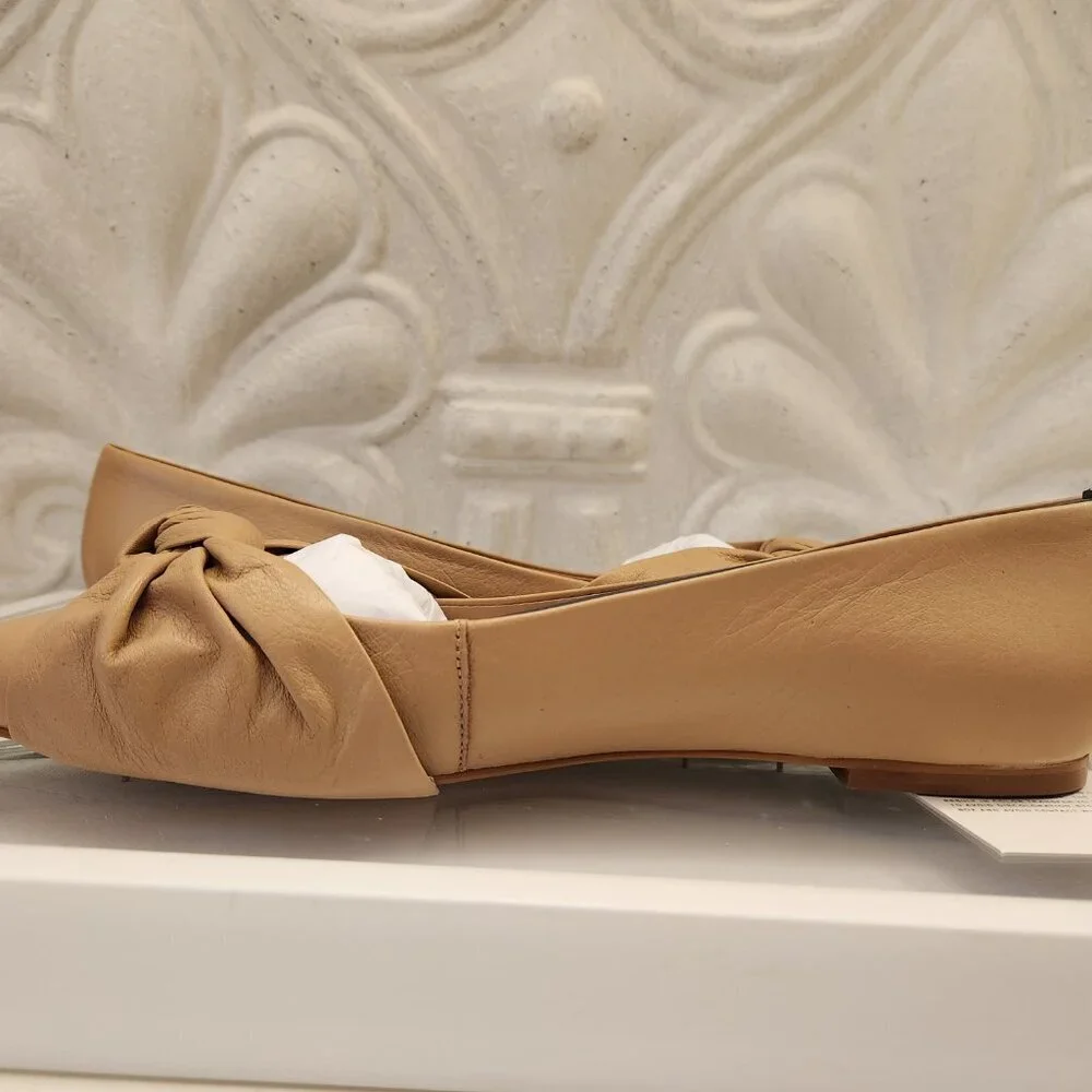 Vince Camuto Bowmel Flats. NIB. Cream Tan Napa. Size 5.5. NIB